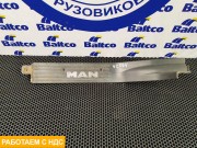 Накладка на порог правая