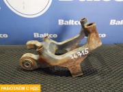 Кронштейн реактивной тяги правый