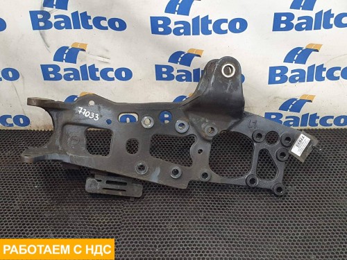 Кронштейн передней рессоры левый