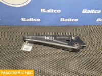 Кронштейн подножки правый